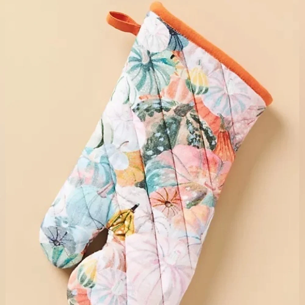 Anthropologie Pastel Pumpkin Oven Mitt
